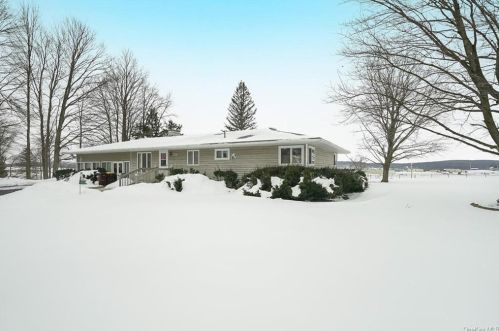 517 State Route 211, Montgomery NY  12549-2410 exterior