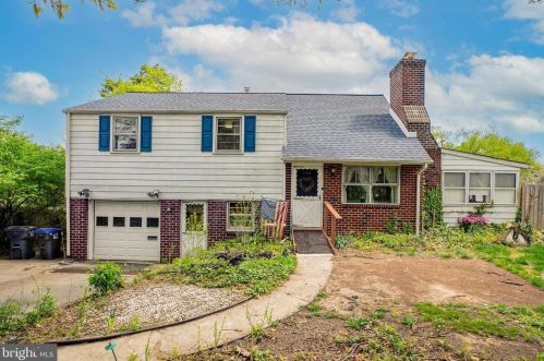 508 Firethorn Rd, Norristown, PA 19406-1830