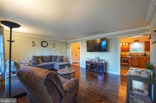 7 Zelley Ave, Trenton NJ  08620-2321 exterior