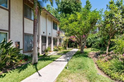 6532 Bell Blf Ave, San Diego CA 92119-1012 exterior