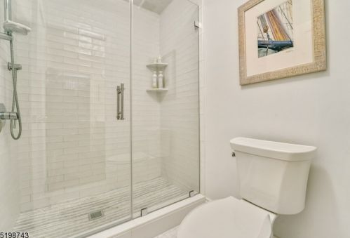 48 Cambridge Rd, Bedminster NJ  07921-1609 exterior