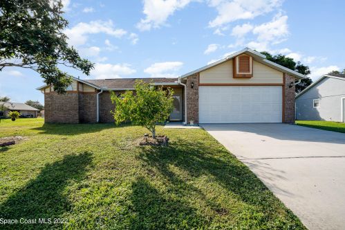 598 Jupiter Blvd, Melbourne, FL 32907-9006