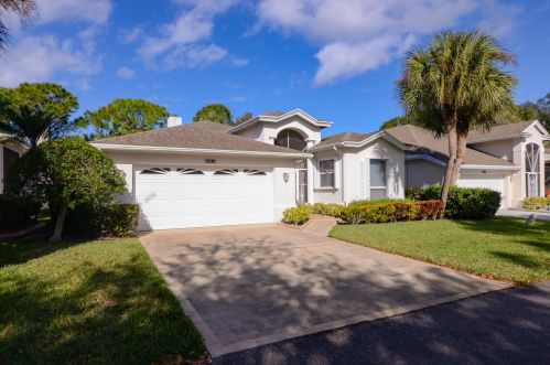 504 Lambrusco Dr, Fort Pierce, FL 34986-1701