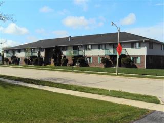 3741 61st St, Milwaukee WI  53216-2101 exterior