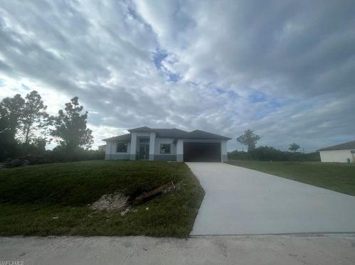 3319 18th St, Lehigh Acres, FL 33971-5516