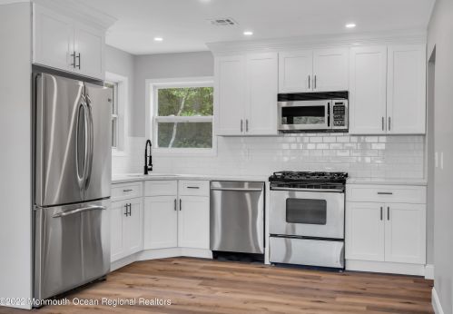 26 Anchorage Blvd, Berkeley Township NJ  08721-1856 exterior