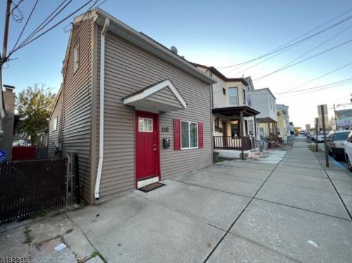 118 Carlisle Ave, Paterson, NJ 07501-2518