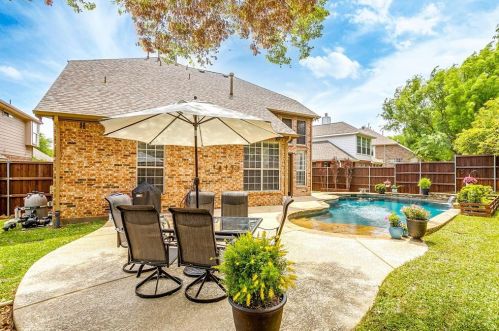 3133 Myrtice Dr, Lewisville TX  75022-0968 exterior