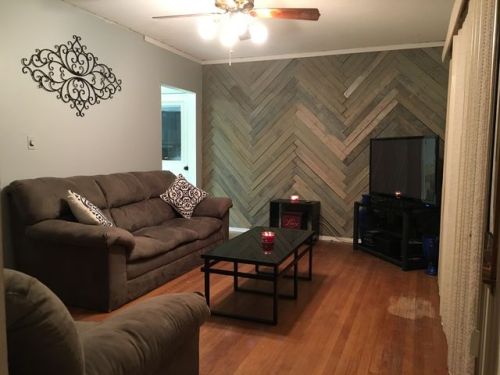 105 Thomas Jefferson Dr, Lambs Grove, IA 50208-2846
