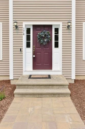 174 Comstock Trl, East Hampton, CT 06424-2307