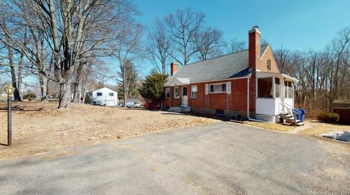 228 Woodland Ave, Bloomfield, CT 06002-1398