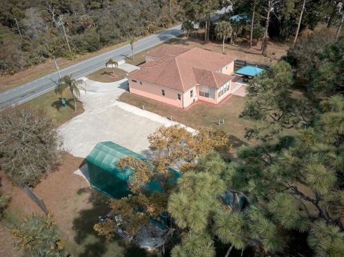 519 Laurel Rd, Nokomis FL  34275-5243 exterior