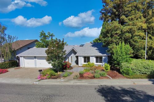 522 Breck Ct, Benicia, CA 94510-1372