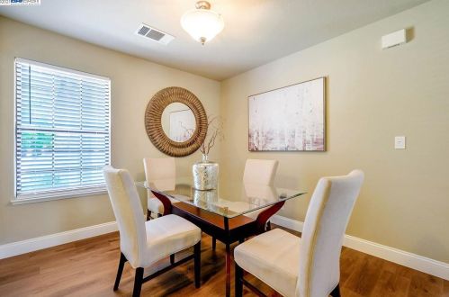 3530 Whitehall Ct, Pleasanton CA  94588-3507 exterior