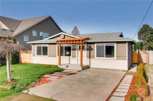908 33 St, Seattle WA  98056-1944 exterior