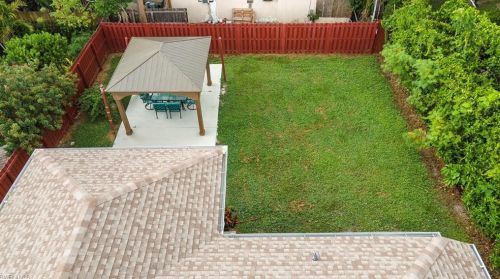 865 105 Ave, Naples FL 34108-1838 exterior