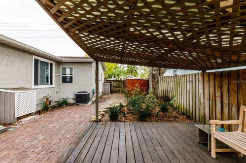 7098 78th St, Pinellas Park FL  33781-3731 exterior