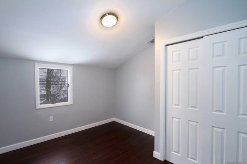 129 Thomas Ave, Bethpage NY  11714-1711 exterior
