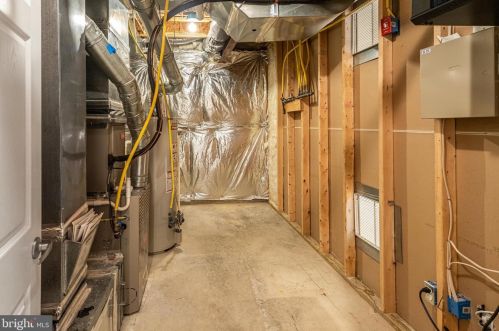 13101 Taverner Loop, Woodbridge VA  22192-5333 exterior