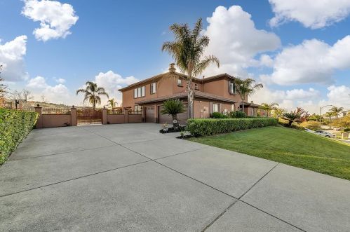 2258 Woodbury Ct, San Jose, CA 95121-3226