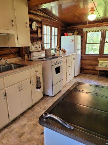 3406 Oseland Ln, Makinen, MN 55763-8120