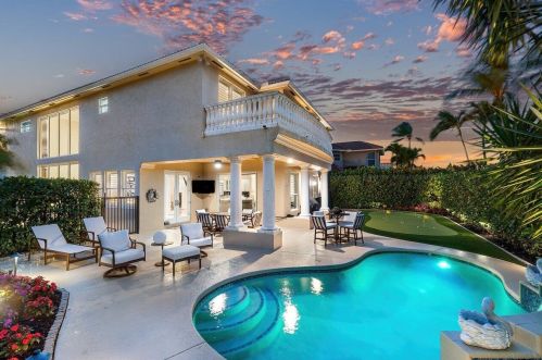 736 Sandy Point Ln, West Palm Beach, FL 33410-3427