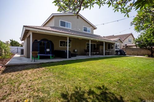 11801 La Serna Dr, Whittier CA  90604-3250 exterior