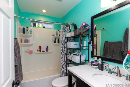 4156 Epsilon St, San Diego CA 92113-4305 exterior