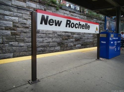 155 Centre Ave, New Rochelle NY  10805-2756 exterior