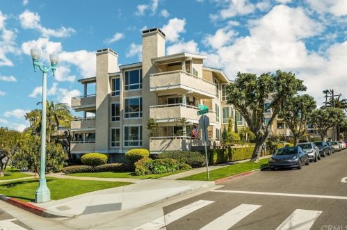 428 Esplanade, Redondo Beach, CA 90277-3733