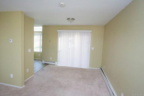 24 Franklin Pl, Washingtonville NY  10992-1355 exterior