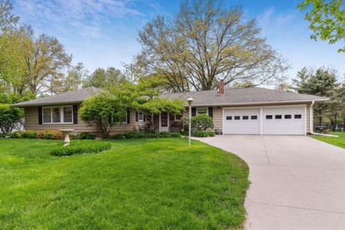 315 Crane Ave, Ames, IA 50014-3418