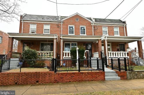 1225 Savannah Pl, Washington, DC 20032-4546