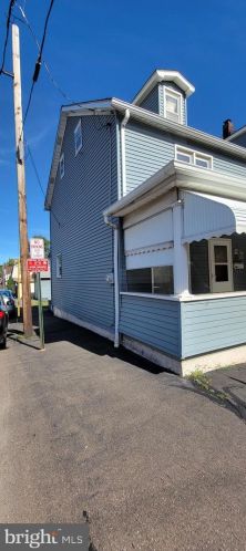 577 Hayes St, Hazle Township, PA 18201-5258