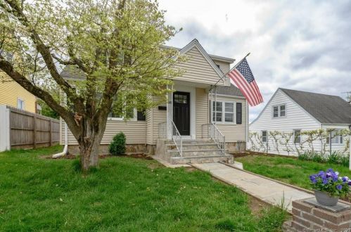 649 Birmingham St, Bridgeport, CT 06606-3306