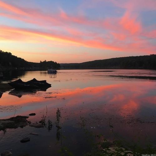 73 Lakeview Dr, Whaley Lake NY  12531-5532 exterior