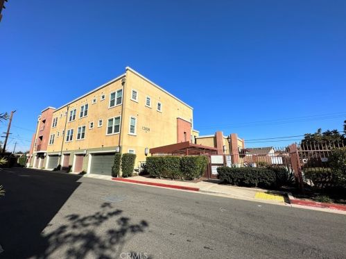 12838 Palm St, Garden Grove, CA 92840-6432