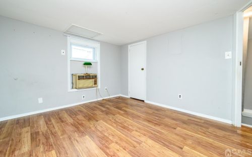 15 Douglas St, Perth Amboy NJ  08863-2205 exterior