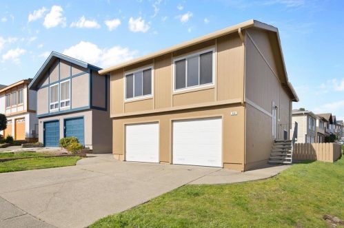 432 Verducci Dr, Daly City, CA 94015-2872