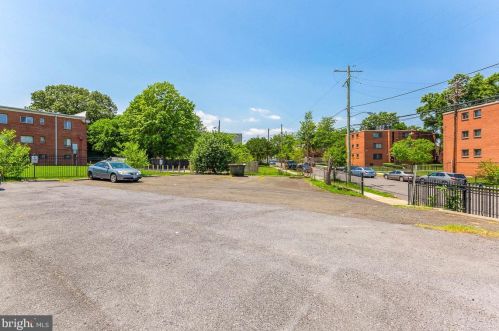 2301 Pitts Pl, Washington DC  20020-4974 exterior