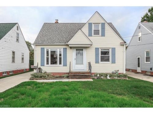 30036 Elgin Rd, Willowick, OH 44092-1732