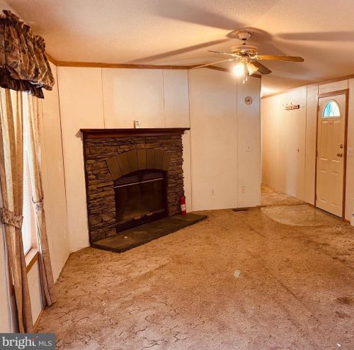 655 Lilac Dr, Smithville PA  17560-9686 exterior