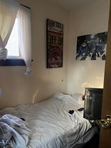 1032 20th St, Milwaukee WI 53204-2052 exterior