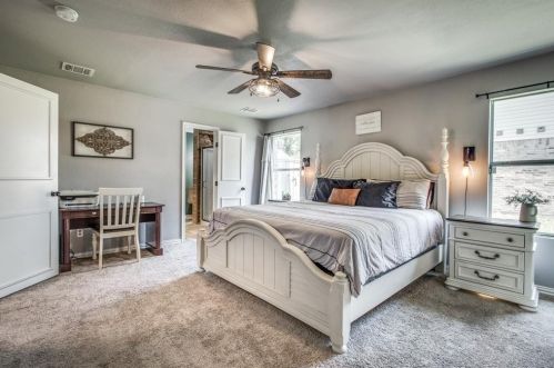 7704 Settlement Dr, Denton TX  76210-7119 exterior