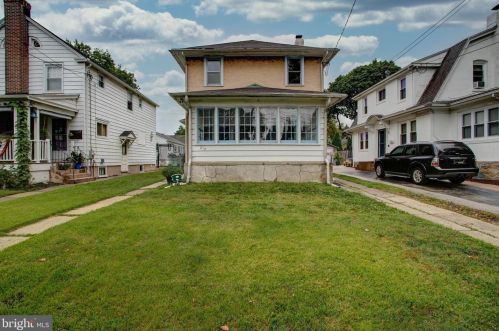 210 Dupont St, Ridley Park, PA 19078-2904