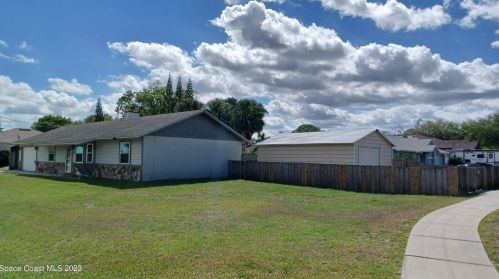7044 Carlowe Ave, Cocoa, FL 32927-3635