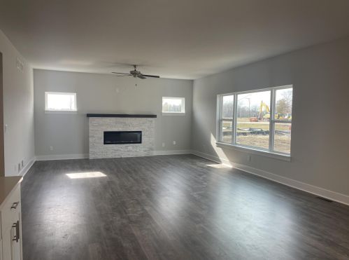 2122 7th Pl, Kenosha, WI 53140-6220