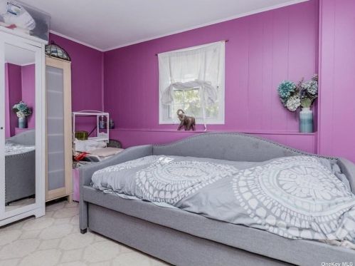 23 Wentworth Dr, Huntington Station NY  11746-6926 exterior