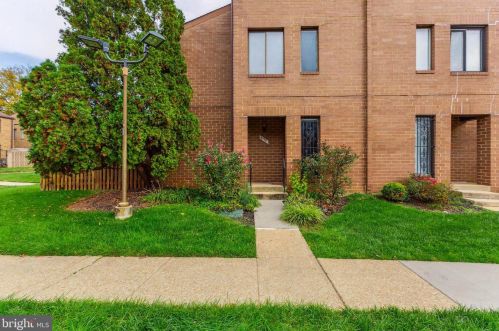 3110 Apple Rd, Washington, DC 20018-1606
