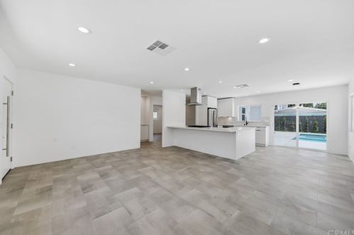 530 Calle Marcus, Palm Springs CA  92262-6147 exterior